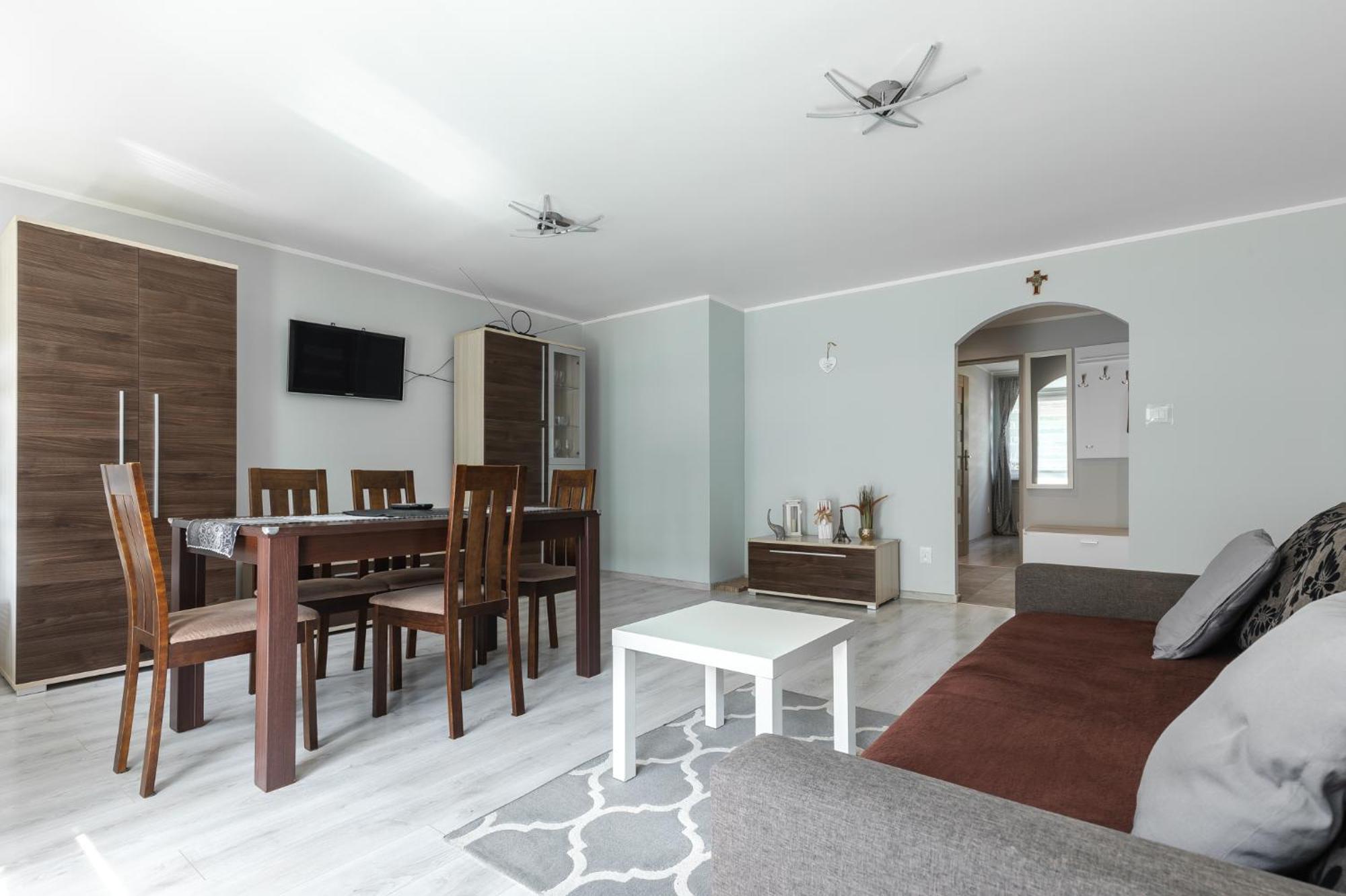 Apartament Przy Termach Cieplickich Julcia Єленя-Ґура Екстер'єр фото